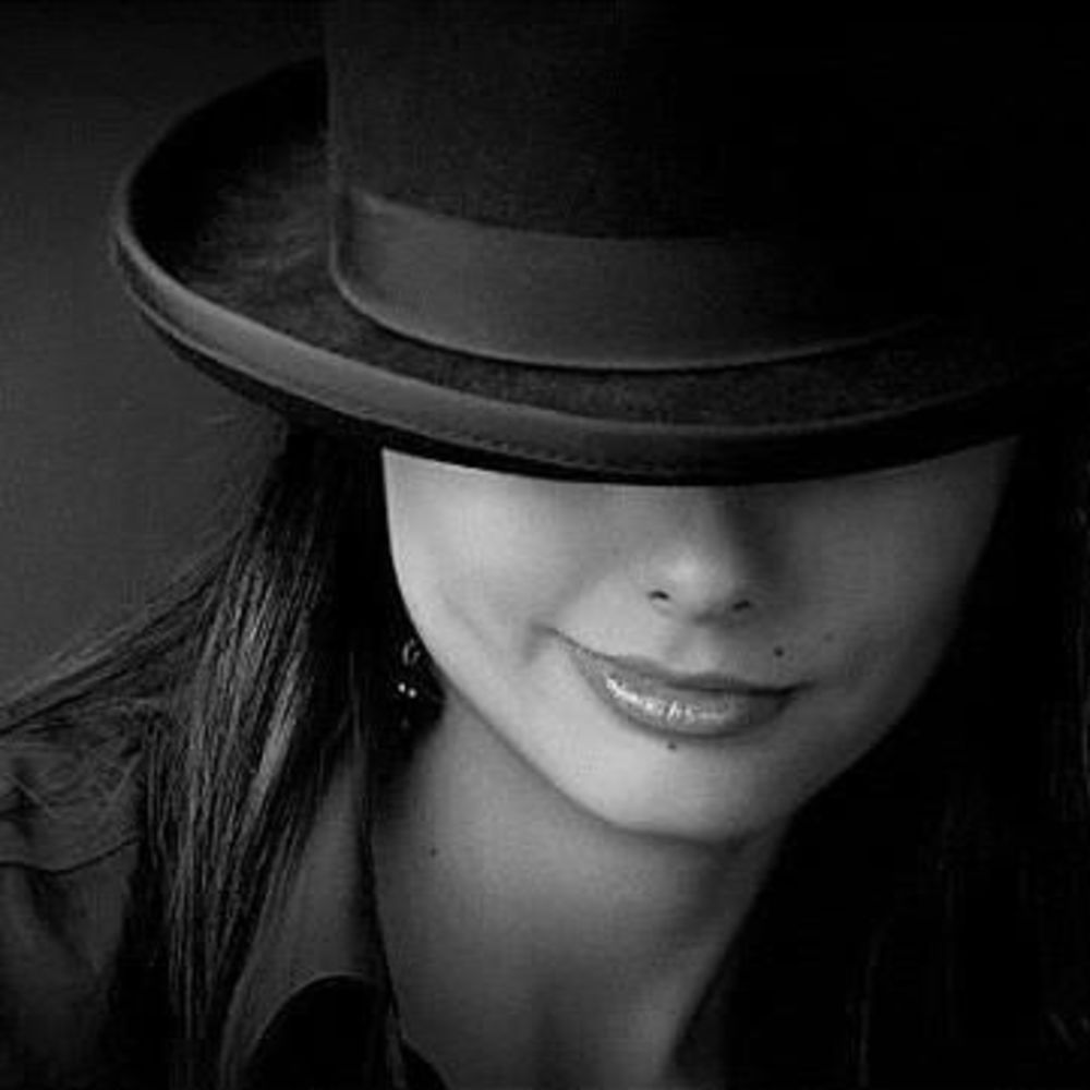 Meet your Posher, Sabrina